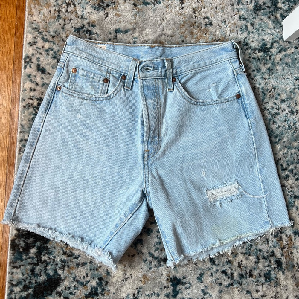 Brand new Levi’s Jean shorts